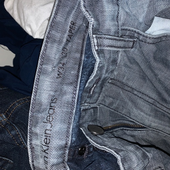 Calvin Klein Jeans - Picture 2 of 2